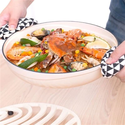 หม้อปรุงอาหารเคลือบเหล็กหล่อ